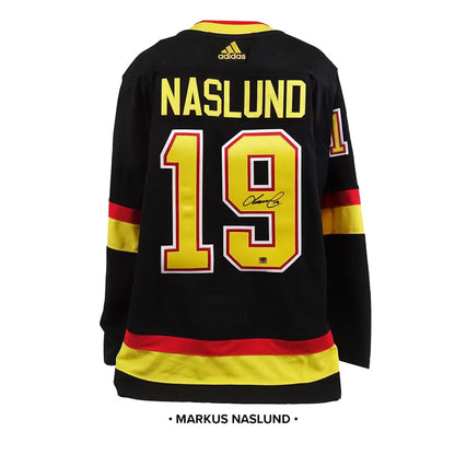 23/24 Hit Parade Autographed Hockey Jersey OFFICIALLY LICENSED Series 3