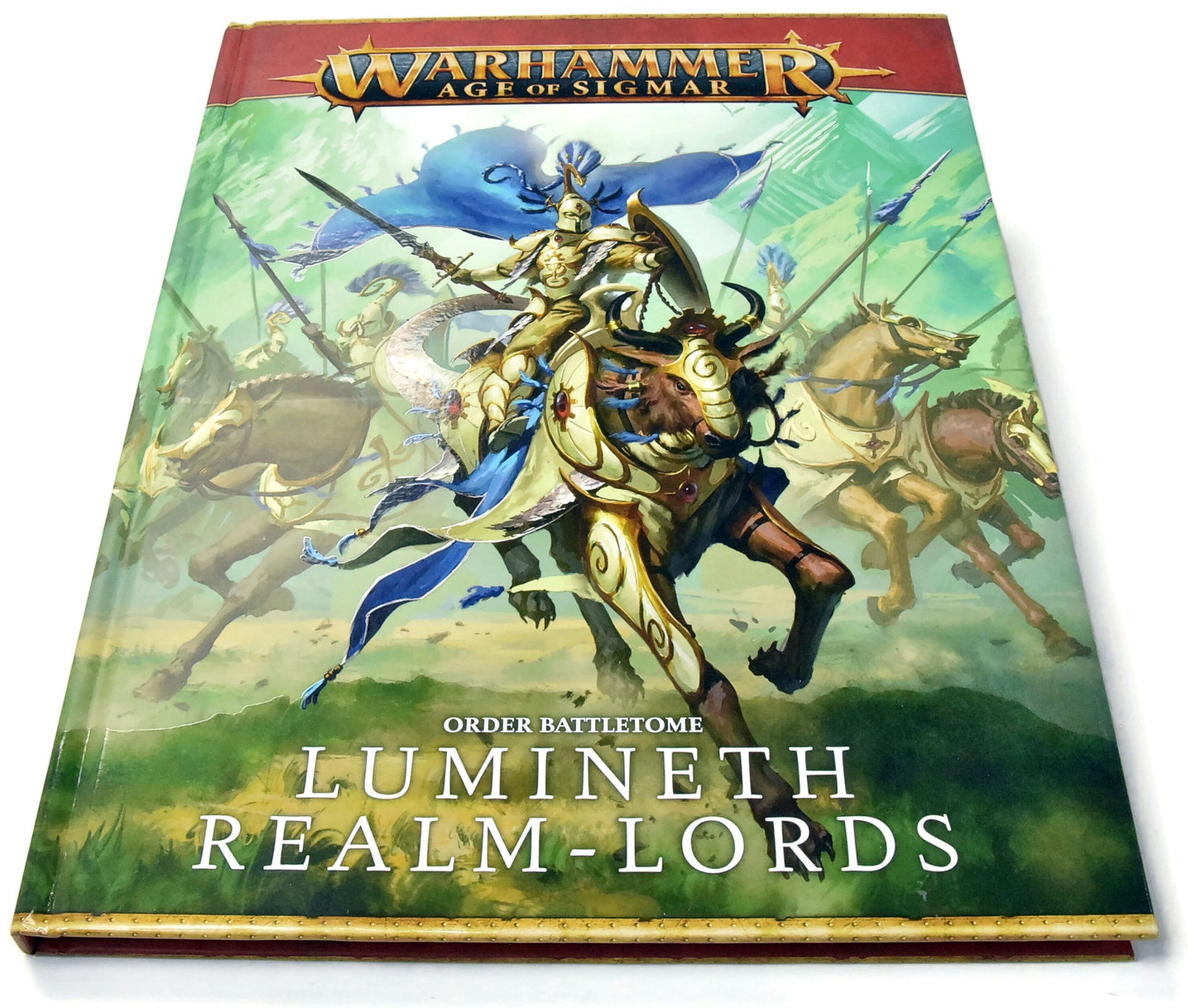 WARHAMMER AGE OF SIGMAR Order Battletome Lumineth Realm Lords Good Condition