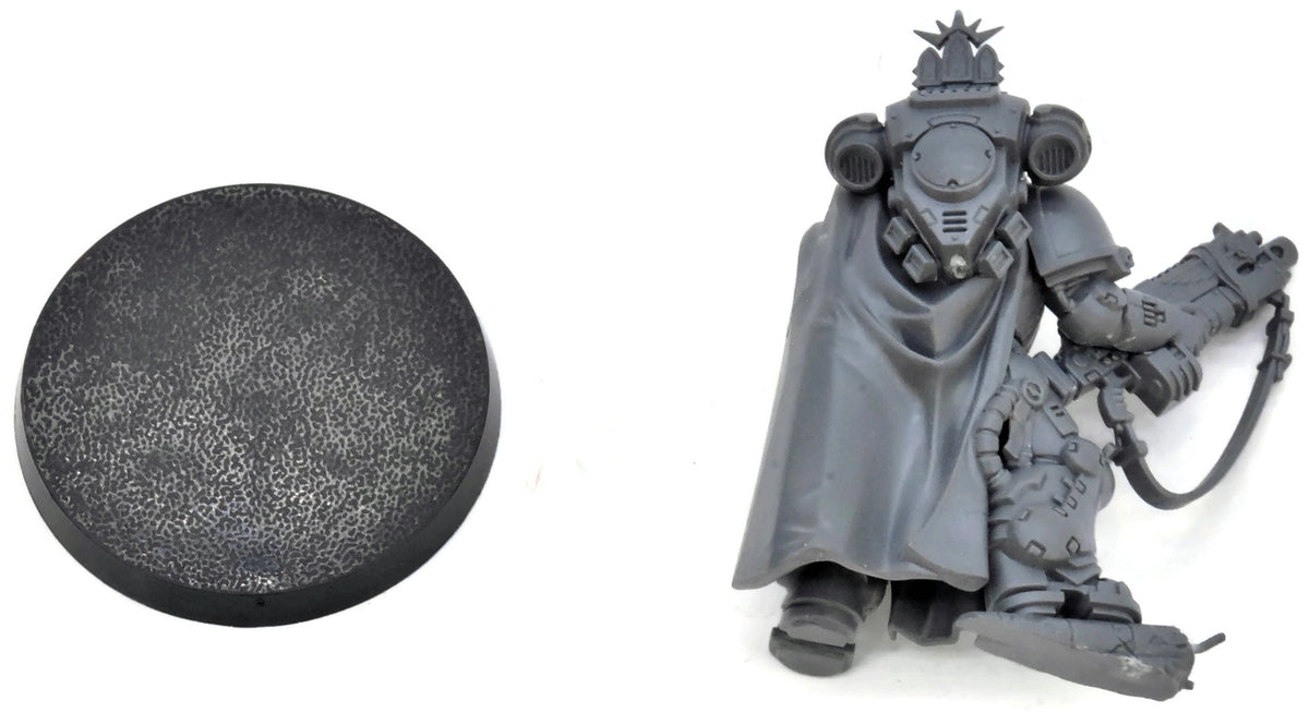 SPACE MARINES Captain In Gravis Armour #1 Warhammer 40K 2083