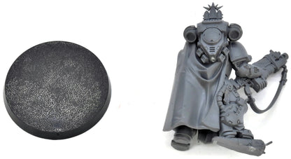 SPACE MARINES Captain In Gravis Armour #1 Warhammer 40K 2083